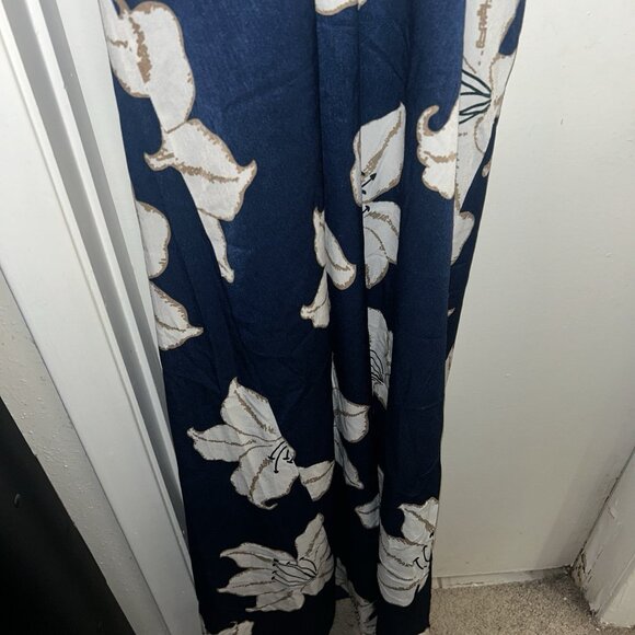 Lulus Bianca Navy Floral Print Backless Halter Spring Cottage Maxi Dress Medium - Picture 3 of 8